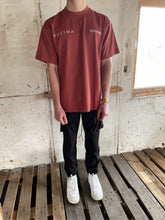 Load image into Gallery viewer, VOLIMA PATRON T-SHIRT - WASHED RED